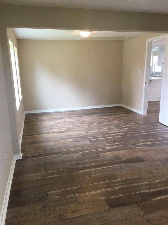 Anahuac, TX 77514,412 Stowell ST