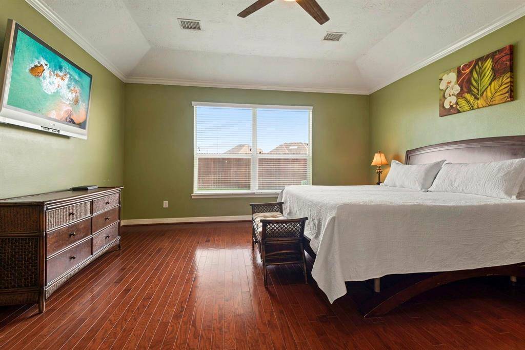 Friendswood, TX 77546,1130 Richards DR