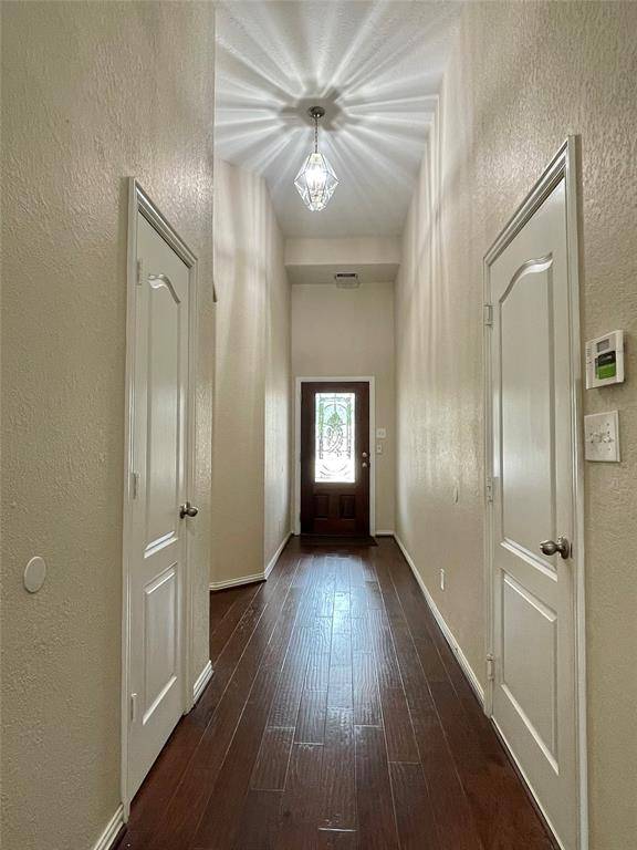 Clute, TX 77531,107 Long Meadow CT