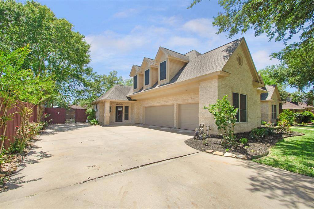 Angleton, TX 77515,13 Colony SQ