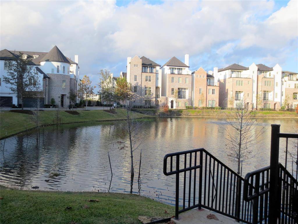 Houston, TX 77045,9642 Fannin STA W