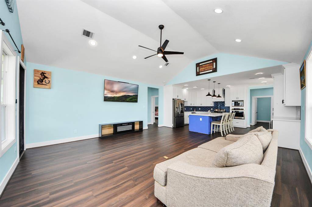 Dickinson, TX 77539,1309 24th ST