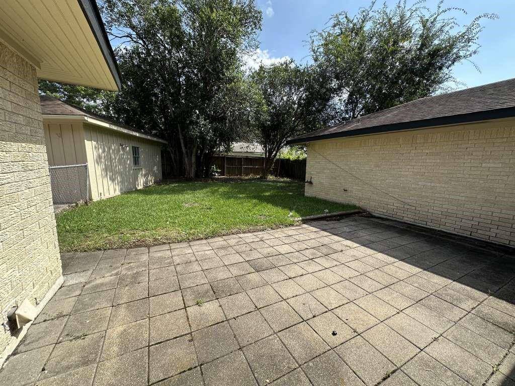 Houston, TX 77096,5850 Paisley ST