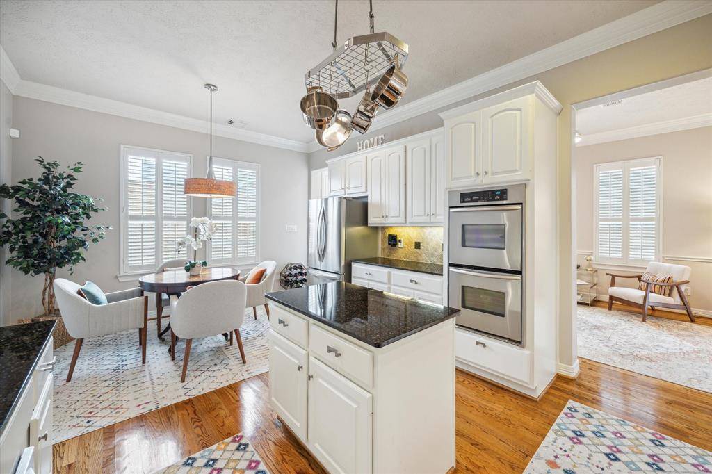 Houston, TX 77055,7608 Shady Villa Garden