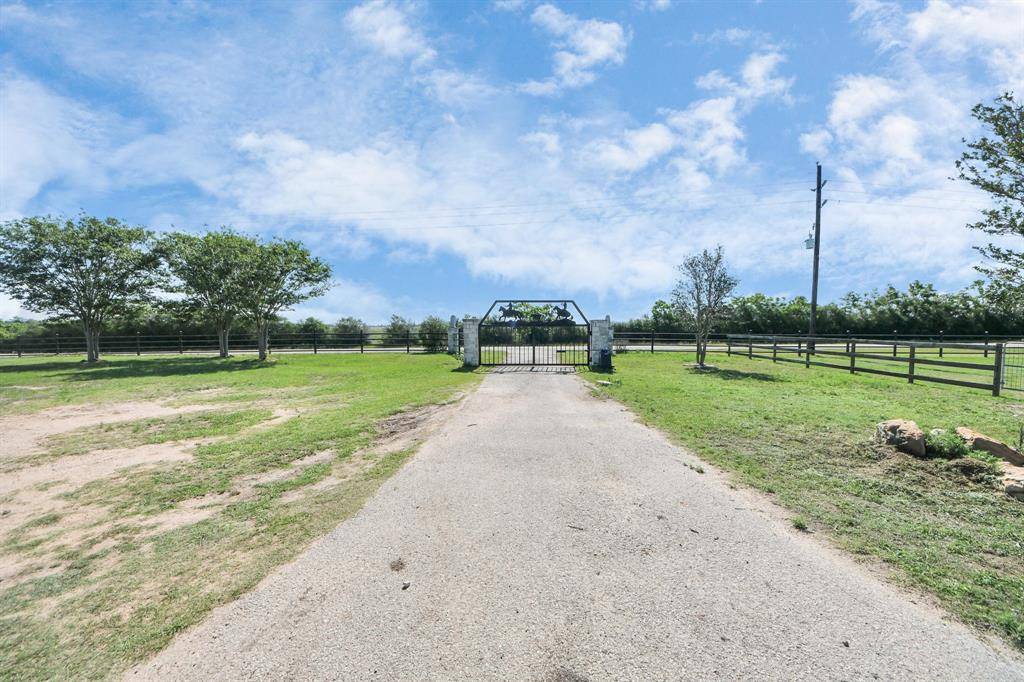 Hempstead, TX 77445,17725 Cochran RD