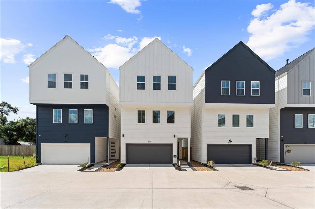 Houston, TX 77055,8319 Springwood Canyon LN