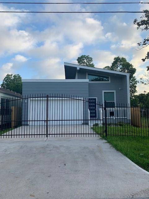 Houston, TX 77022,1019 E 37th ST