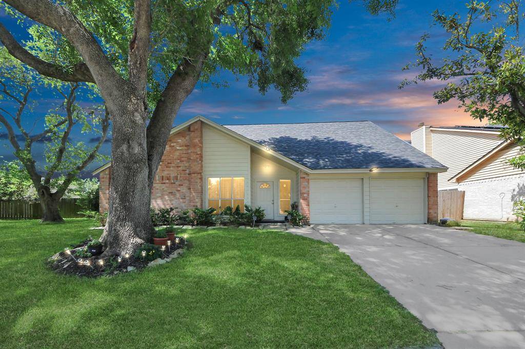 Houston, TX 77489,8442 Blue Quail DR