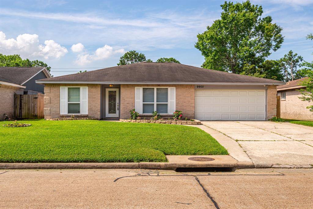 La Porte, TX 77571,9902 Robin ST