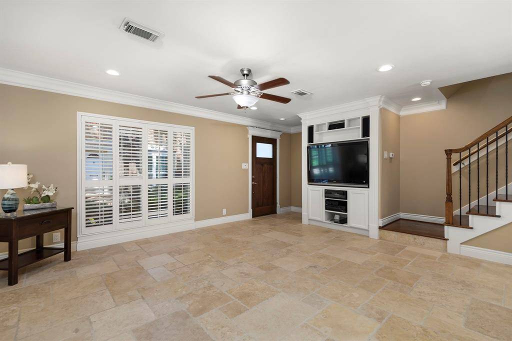 Houston, TX 77024,12616 Huntingwick Dr DR #101