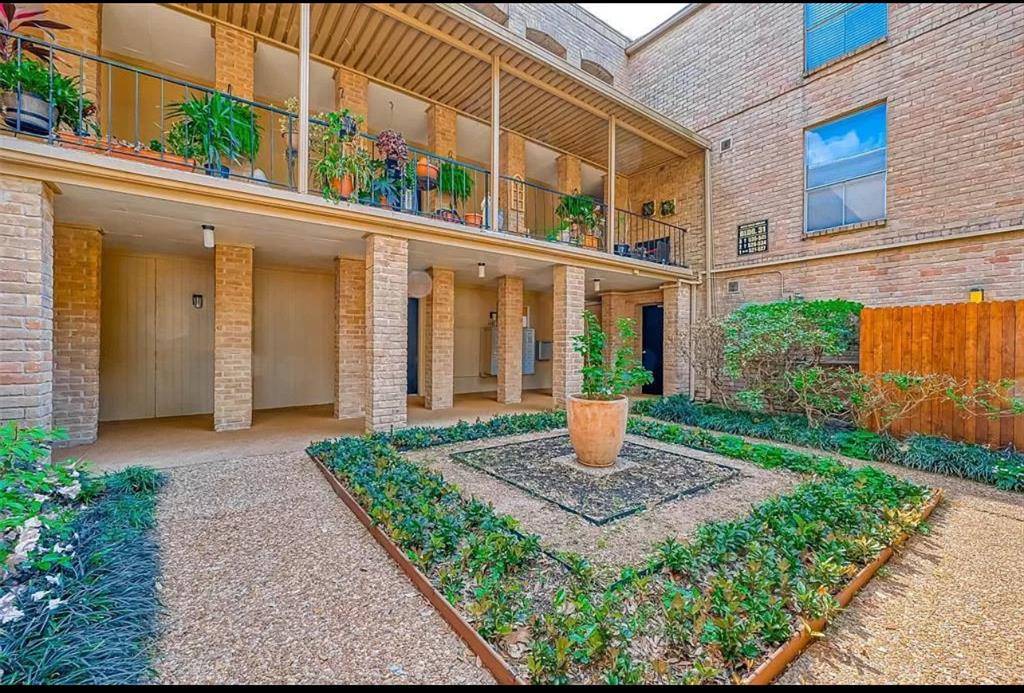 Houston, TX 77027,4635 Wild Indigo ST #507