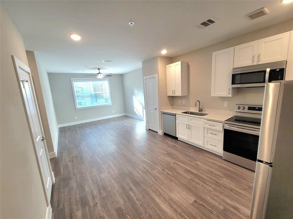 Houston, TX 77080,1720 Crestdale DR #1208