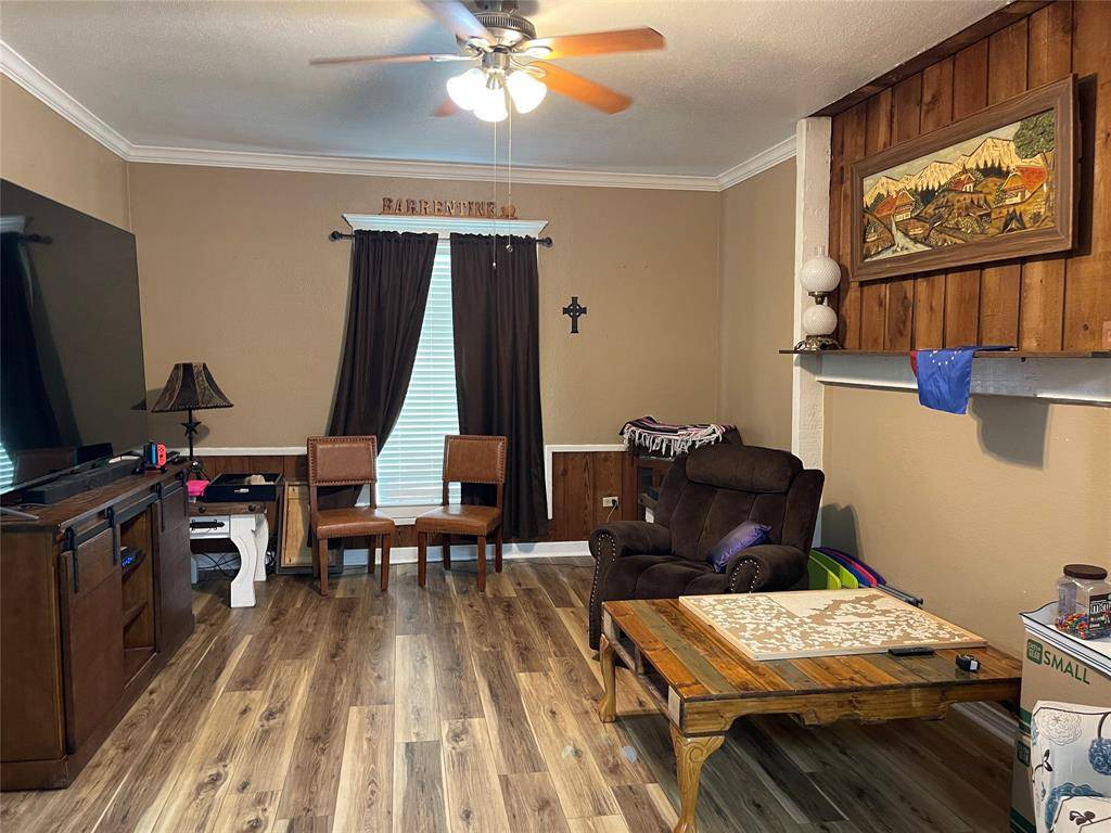 Teague, TX 75860,120 N 10th AVE