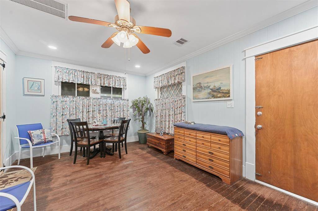 Galveston, TX 77550,2212 32nd ST