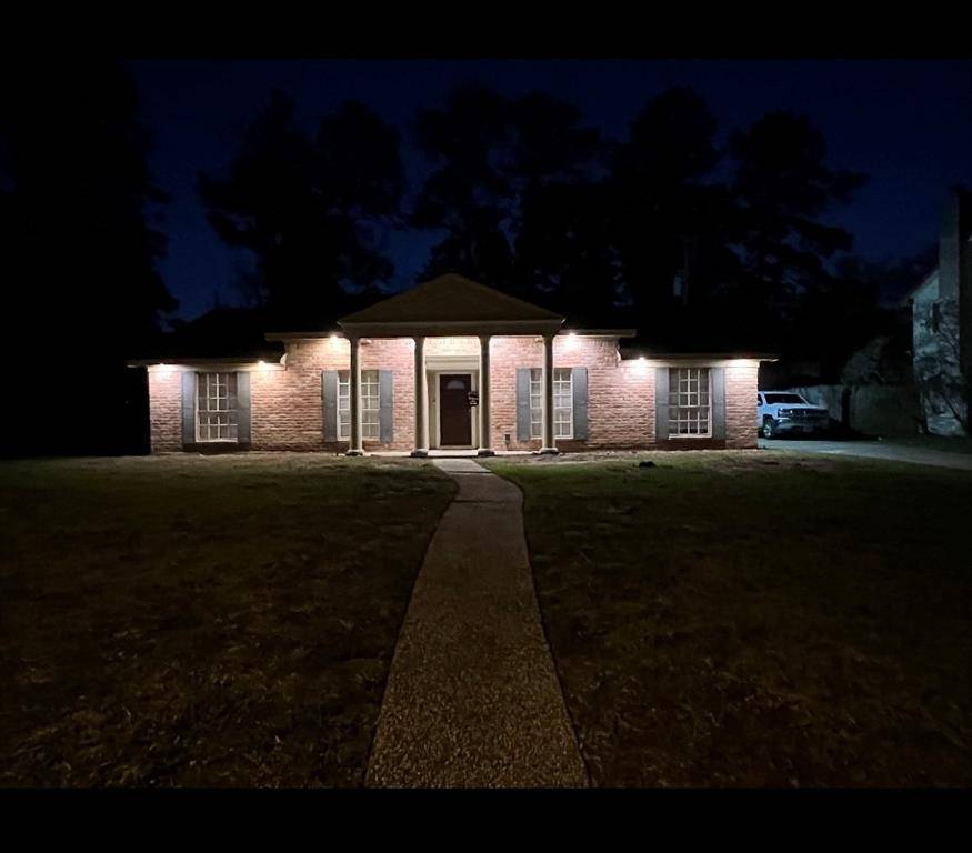 Houston, TX 77066,5803 Pinewood Springs DR