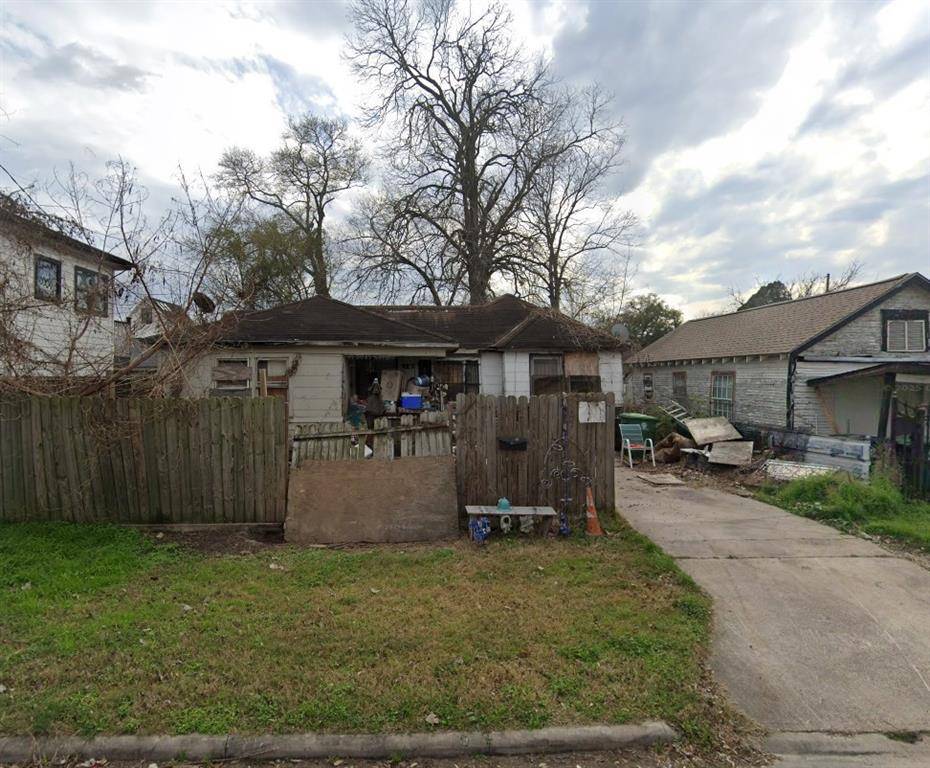 Houston, TX 77009,1312 Egypt ST