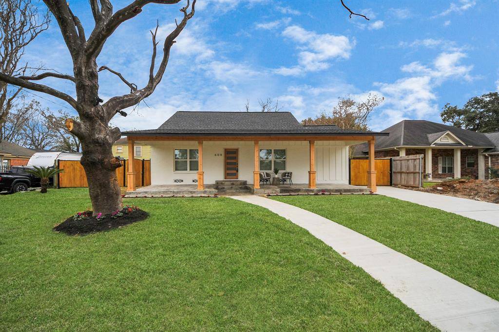 Houston, TX 77009,608 Graceland ST