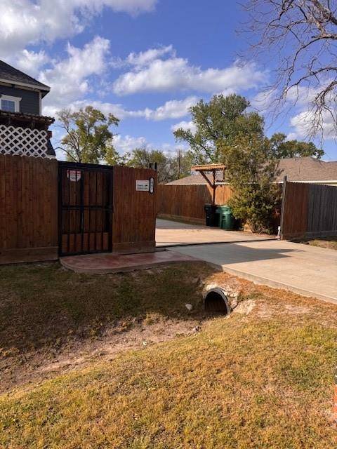 Houston, TX 77088,1042 Junell ST