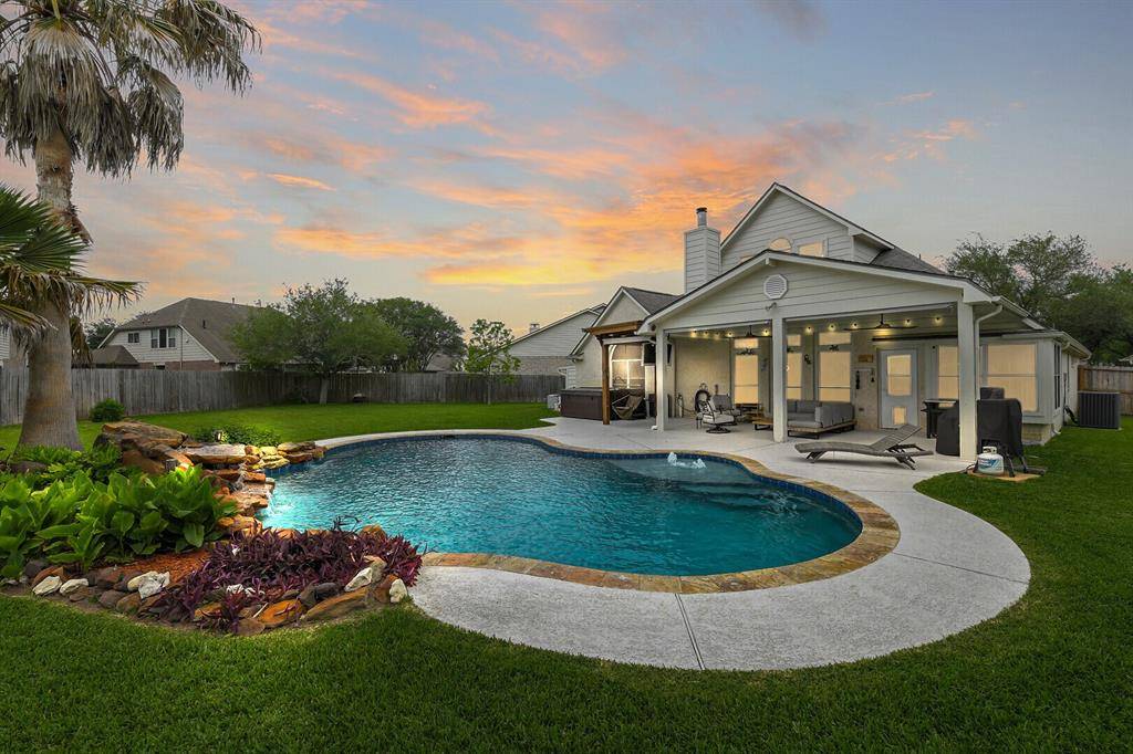 League City, TX 77573,855 Booth Bay CT