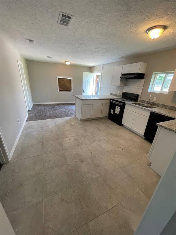 Houston, TX 77033,5006 Ridgeway DR