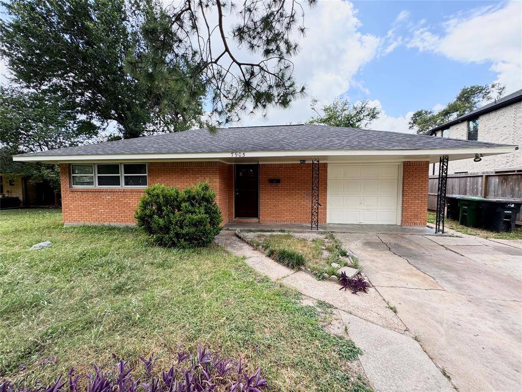 Houston, TX 77055,7905 Turquoise LN