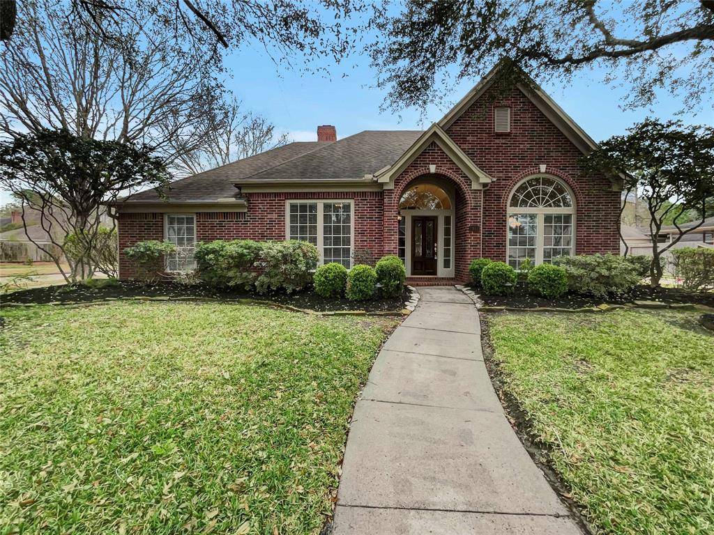 Houston, TX 77059,3910 S Water Iris CT