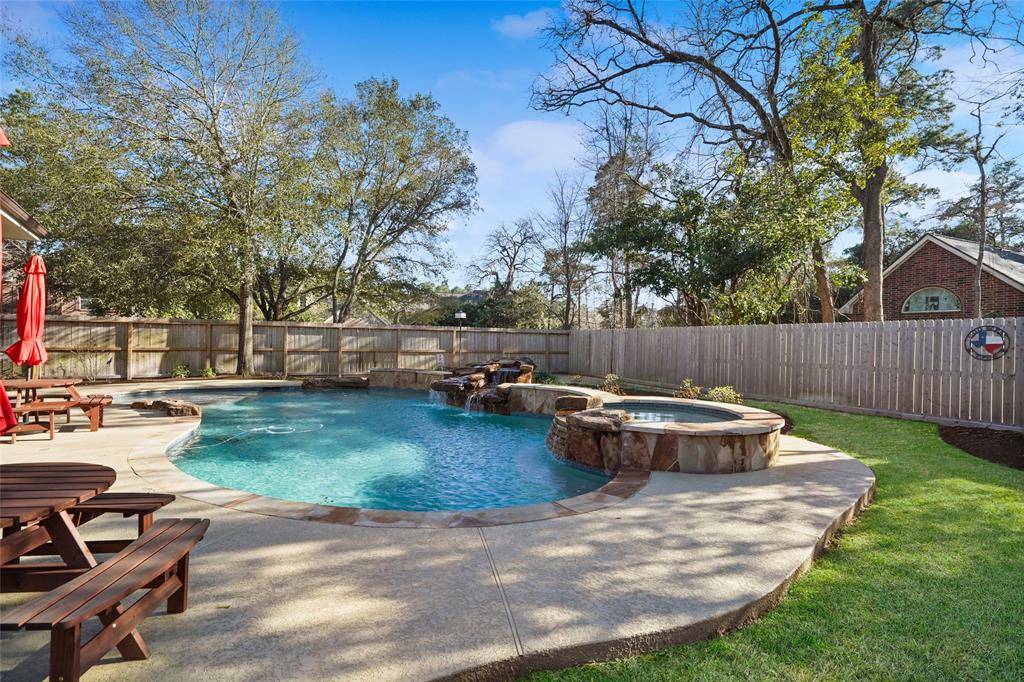 The Woodlands, TX 77385,3 Hollow Glen PL