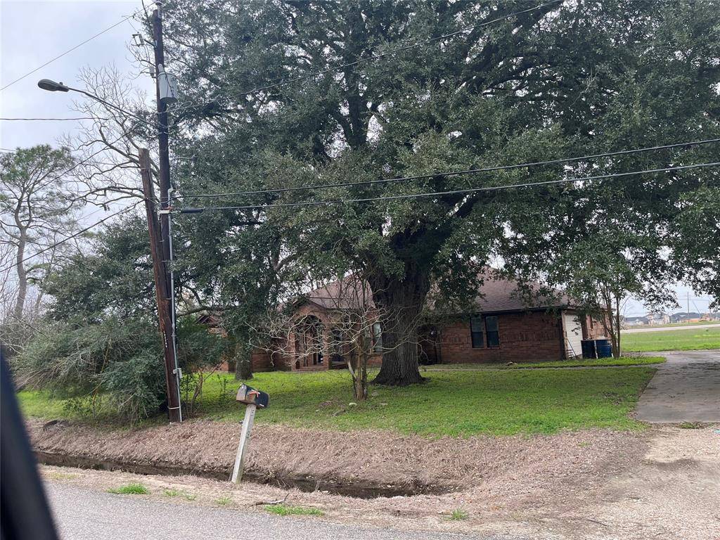 Rosharon, TX 77583,5118 W Davis RD W