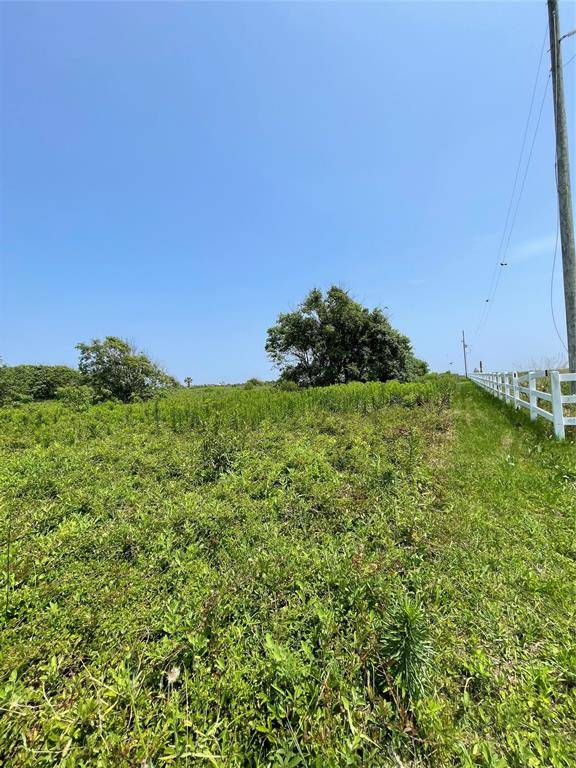 Gilchrist, TX 77617,672 Highway 87