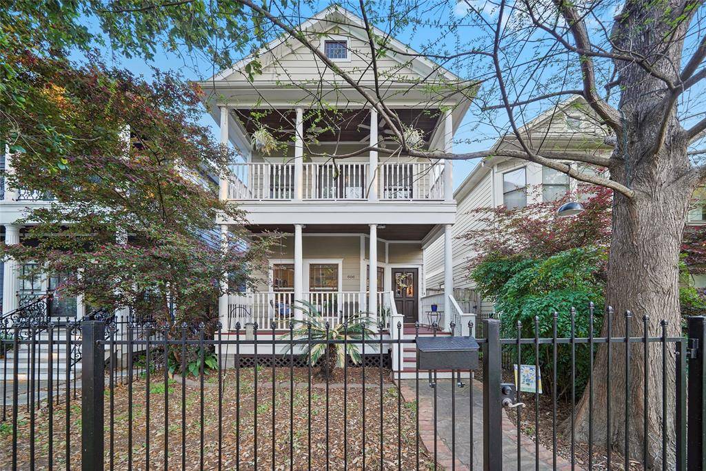 Houston, TX 77008,606 E 27th ST