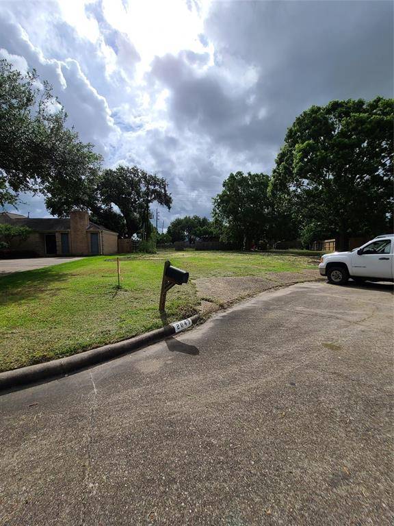 Houston, TX 77077,2047 Briarlee DR