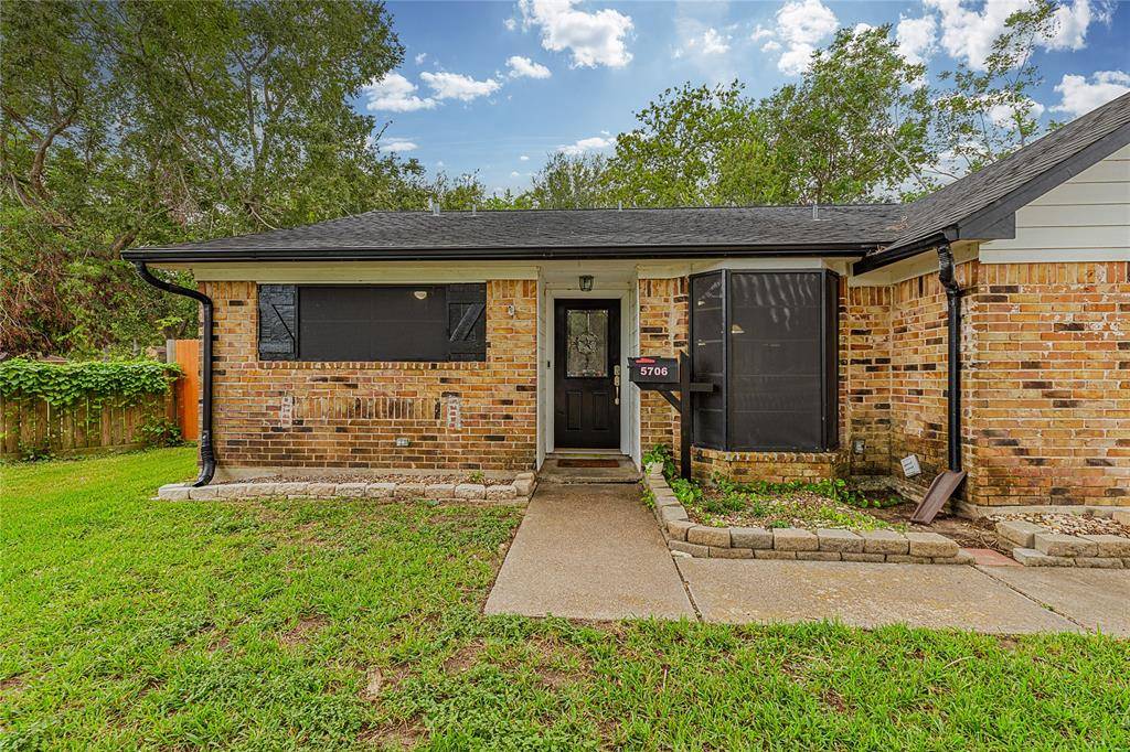 Pearland, TX 77584,5706 Groveton LN