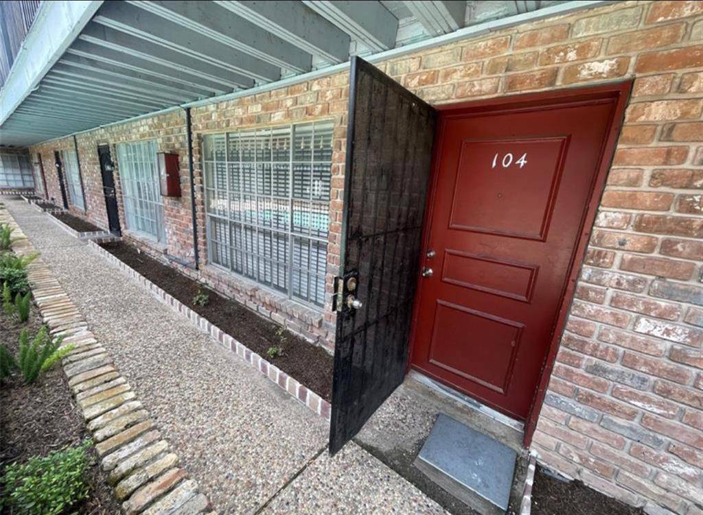 Houston, TX 77081,5617 Bissonnet ST #104