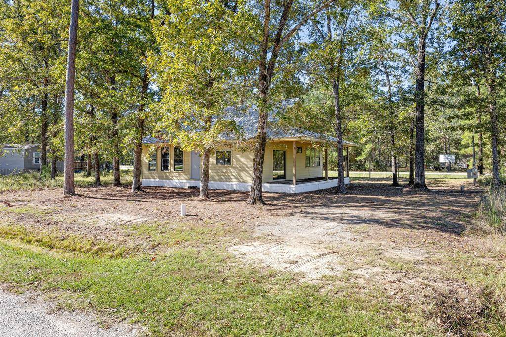 Point Blank, TX 77364,326 W Woodland Shores DR