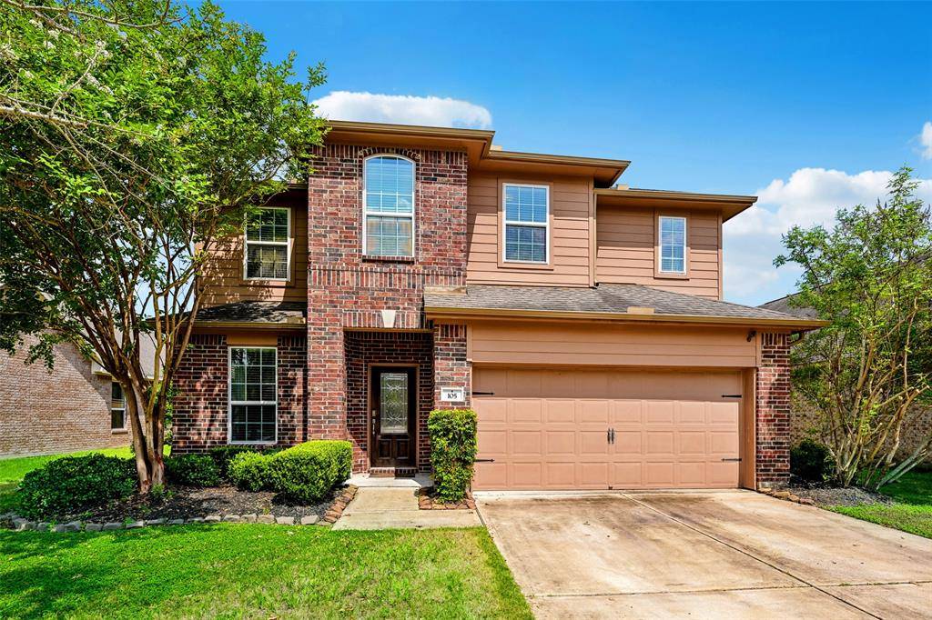 Clute, TX 77531,105 Long Meadow CT