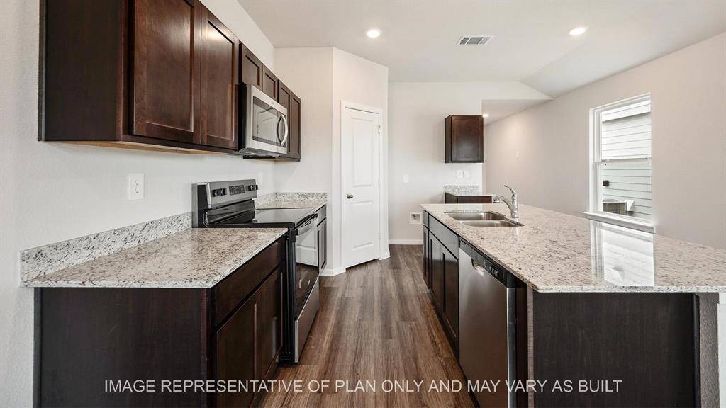 College Station, TX 77845,882 Kickapoo LN