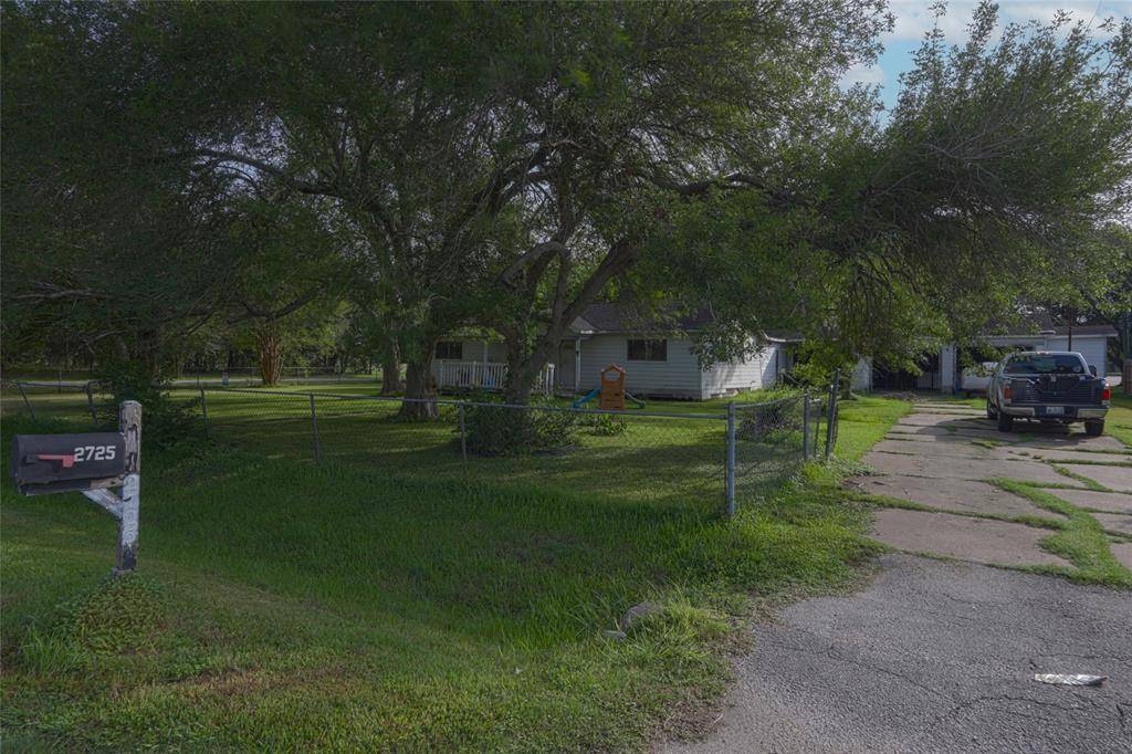 Alvin, TX 77511,2725 Redbud LN