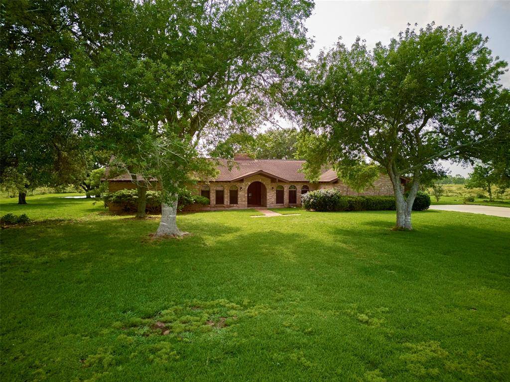 Rosharon, TX 77583,18102 County Road 48