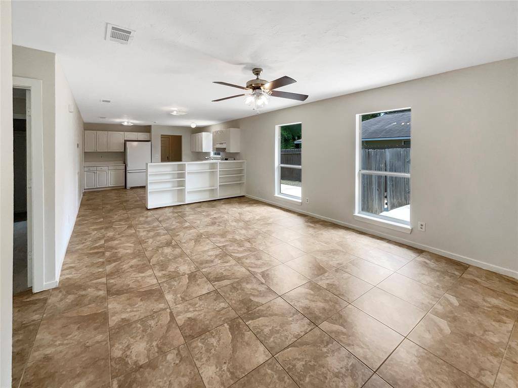 Willis, TX 77378,8898 E Buffalo CIR