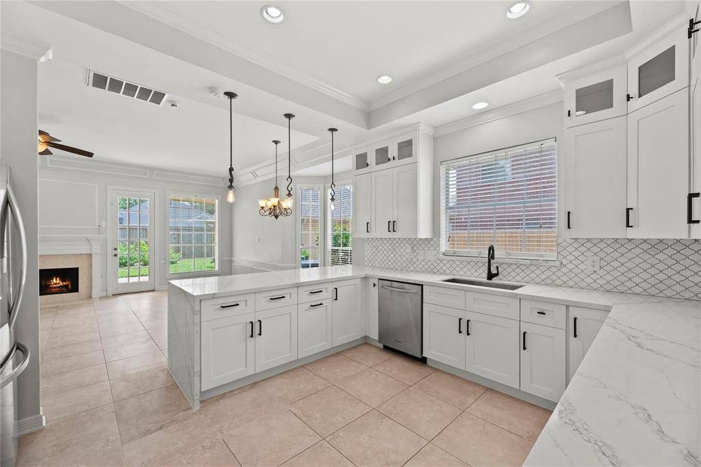 Sugar Land, TX 77478,1822 Lakebend DR