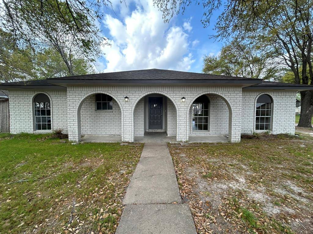 Houston, TX 77088,5926 Darkwood DR