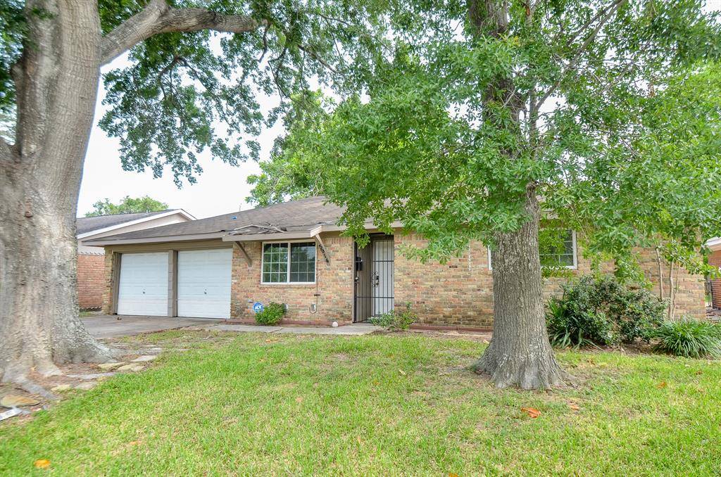 Houston, TX 77085,5914 Newquay ST