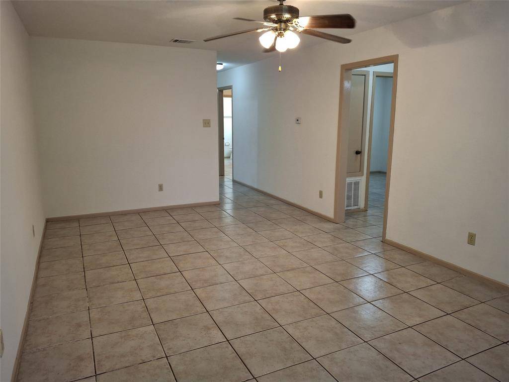 Houston, TX 77055,7218 Dearborn ST