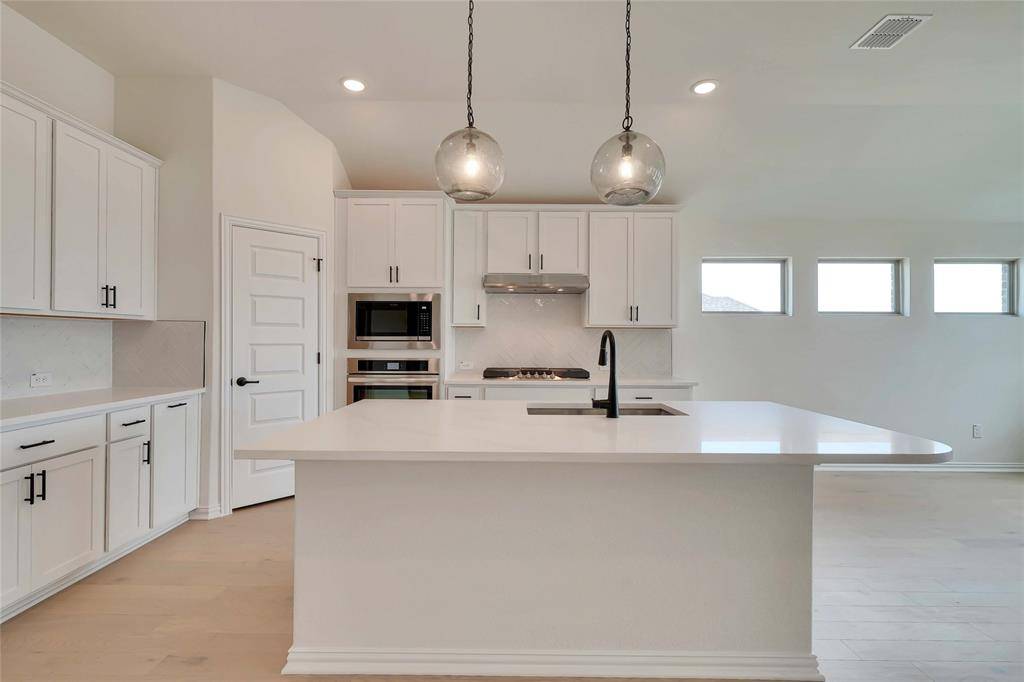 Iowa Colony, TX 77583,2818 Ruby Laurel DR