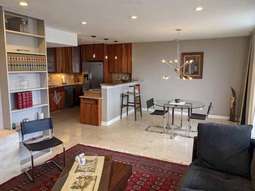 Houston, TX 77002,2016 Main ST #1809