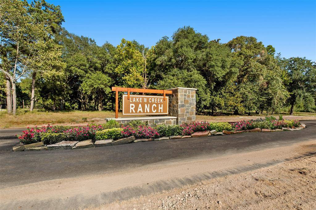 Montgomery, TX 77316,18357 Woodstream Crossing RD