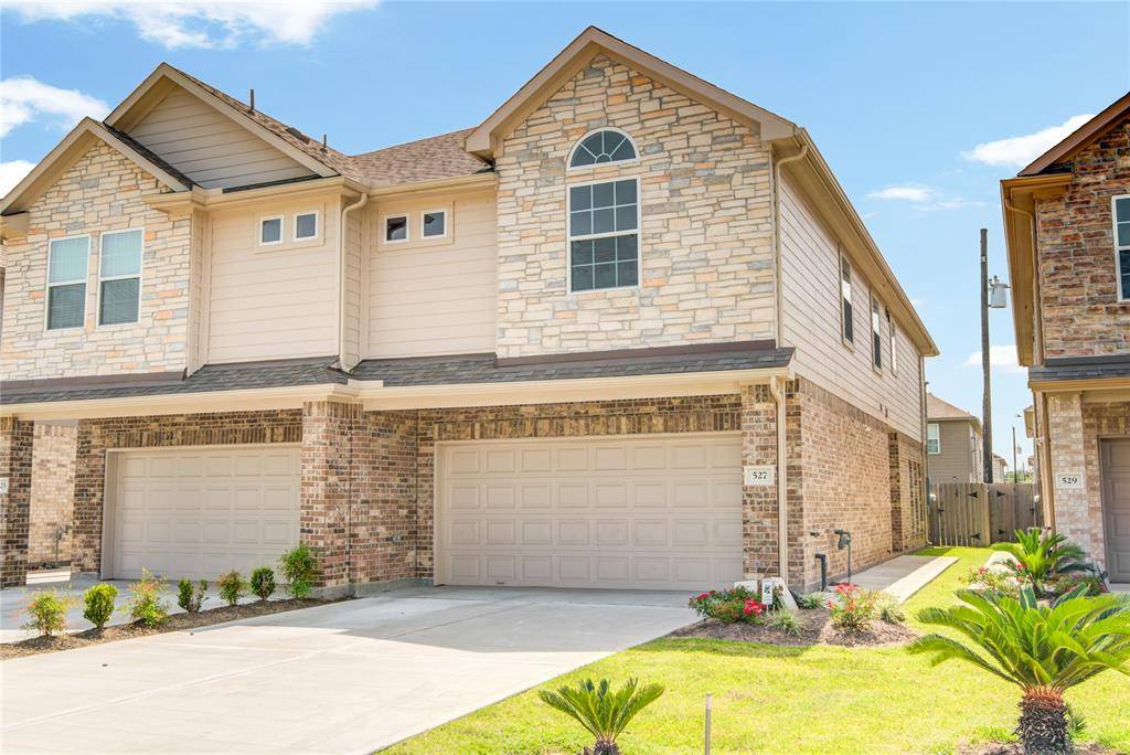 La Porte, TX 77571,527 Dr Martin Luther King Jr DR #D