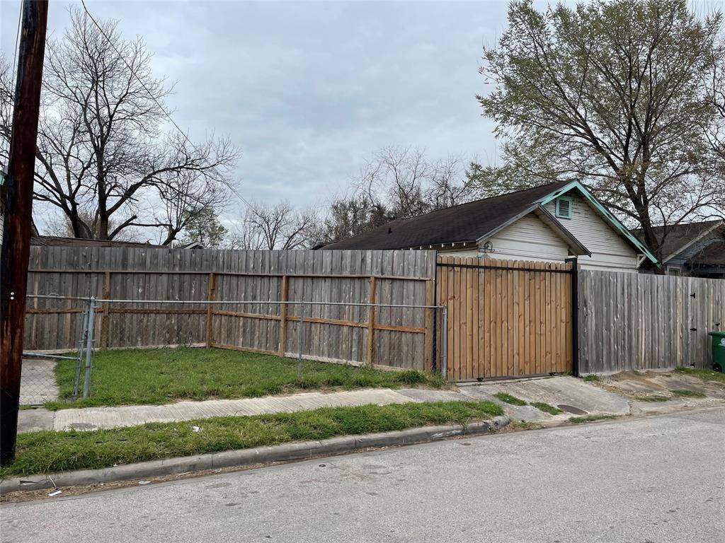 Houston, TX 77004,3703 Drew ST