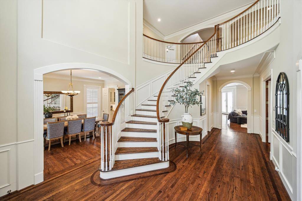 Bellaire, TX 77401,5301 Grand Lake ST