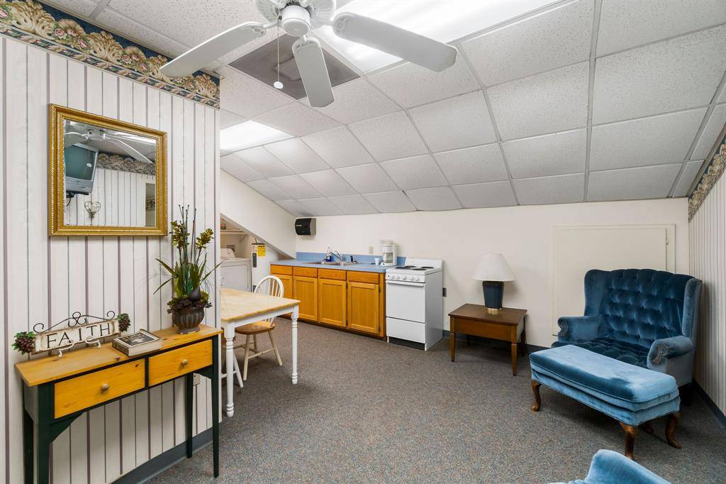 Woodville, TX 75979,1561 US Highway 69 N